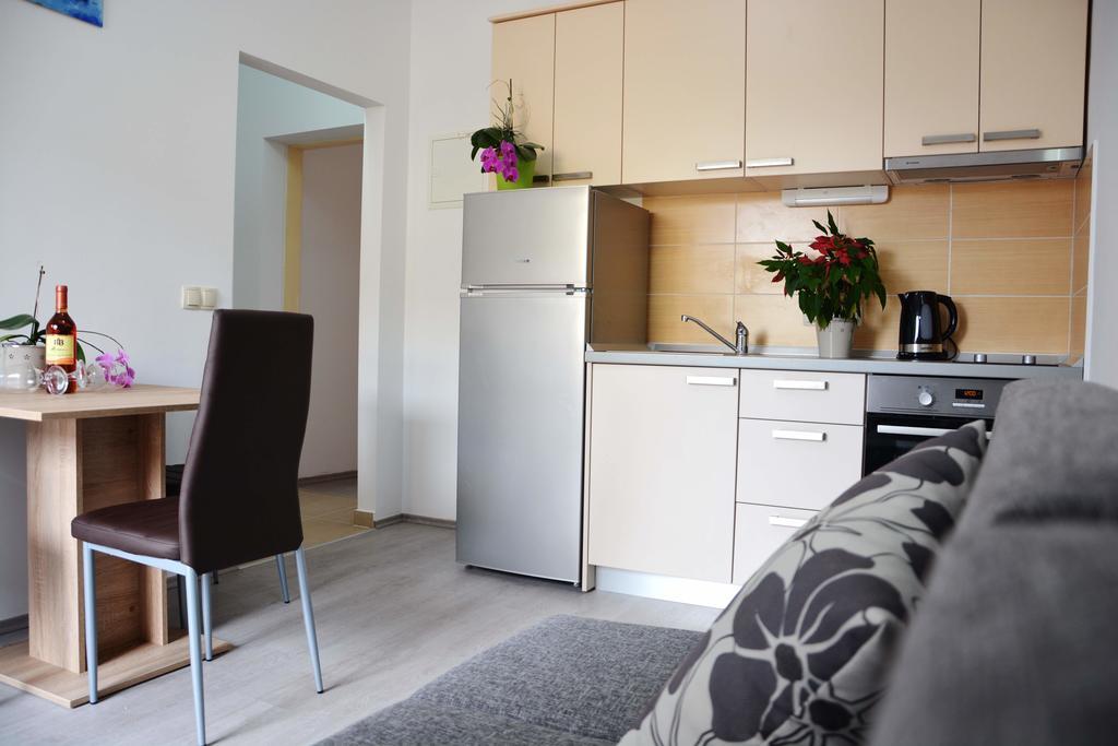 Apartments Clara Nin Luaran gambar