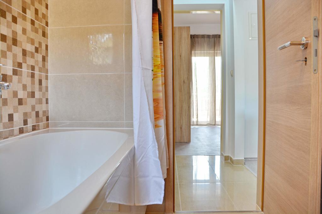 Apartments Clara Nin Luaran gambar